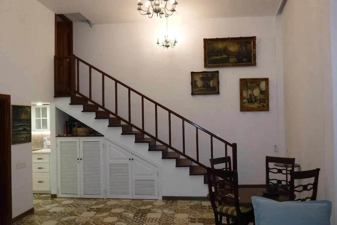 Apartamento 2 colores Guincho